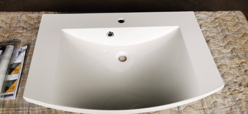 NOV Lavabo i slavina, uvoz Austrija.