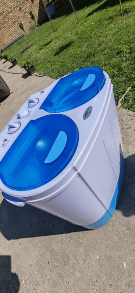 Prenosna mašina za veš sa centrifugom