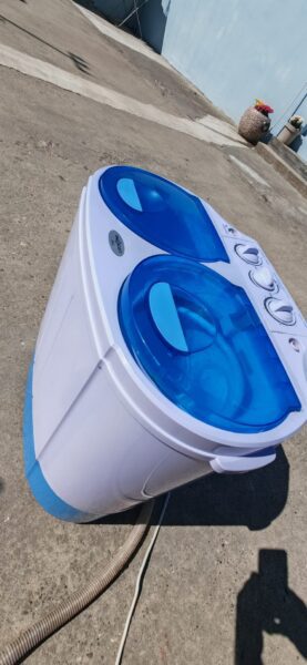 Prenosna mašina za veš sa centrifugom