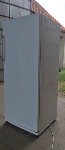 Zamrzivač KBS, uvoz iz Nemačke