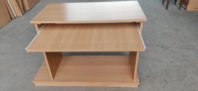 Radni sto. v75cm x š110cm