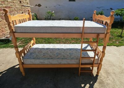 Krevet na sprat, puno drvo