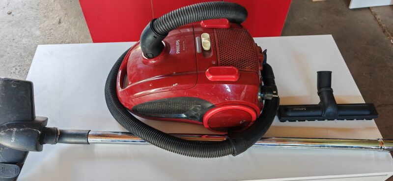 Usisivač Philips 2000w