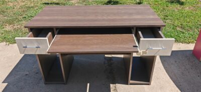Radni sto. 120cm x 60cm
