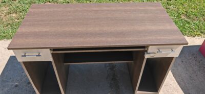 Radni sto. 120cm x 60cm